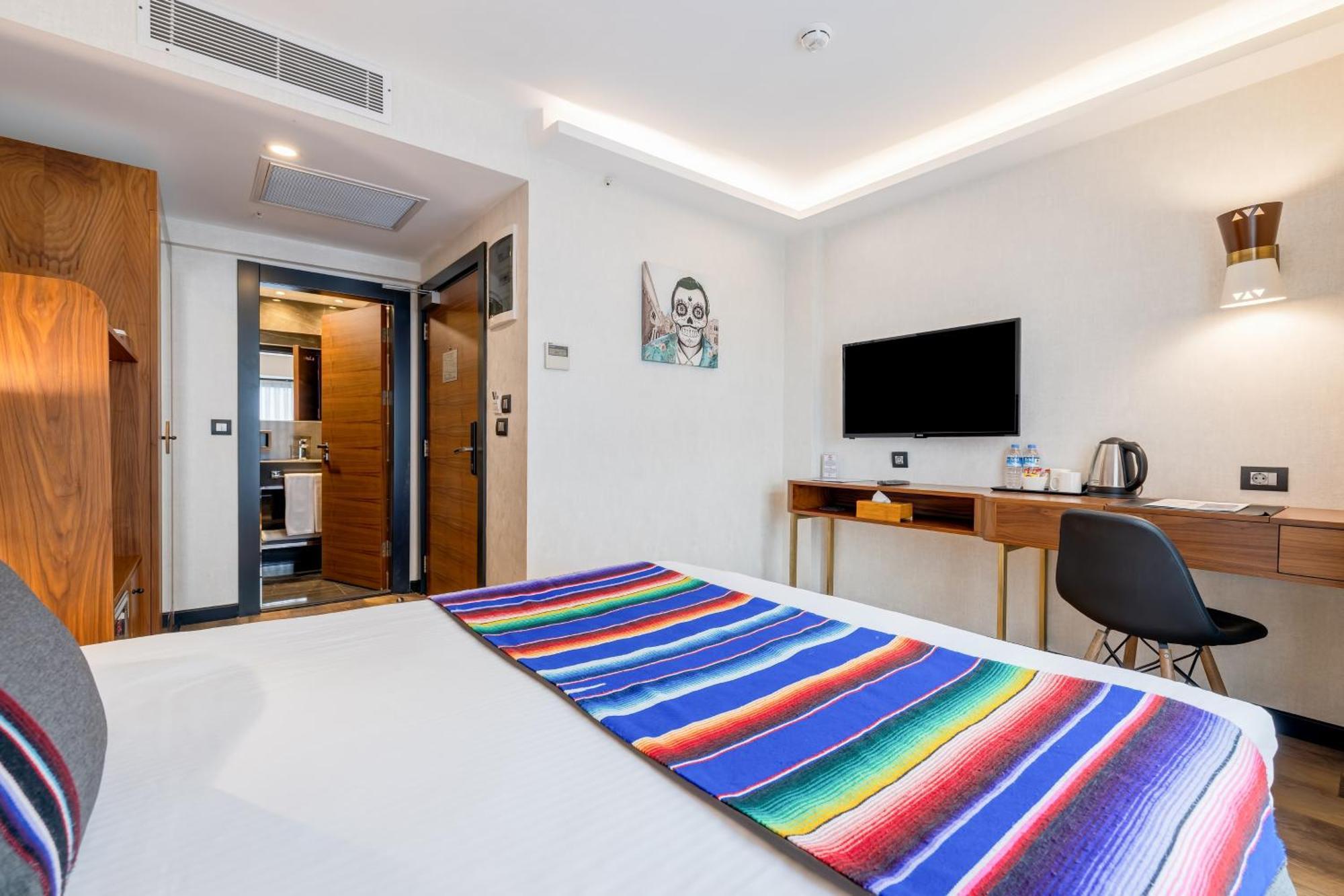 Hay Hotel Alsancak อิซมีร์ ภายนอก รูปภาพ