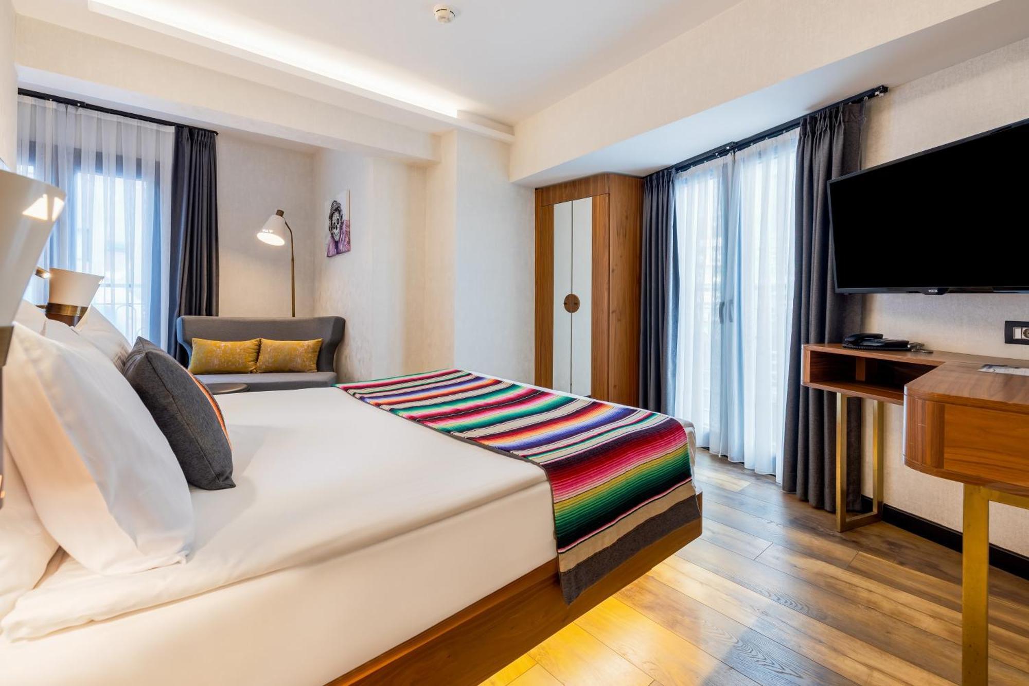 Hay Hotel Alsancak อิซมีร์ ภายนอก รูปภาพ