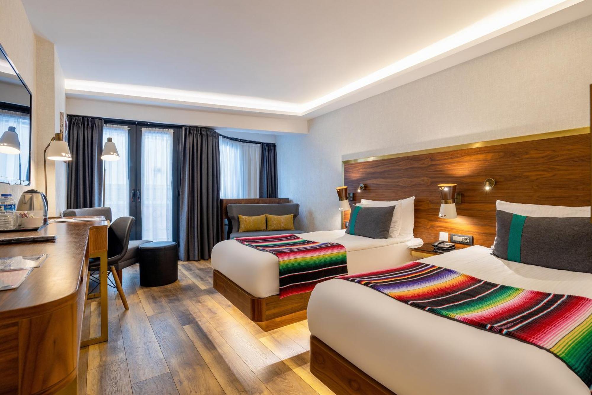 Hay Hotel Alsancak อิซมีร์ ภายนอก รูปภาพ