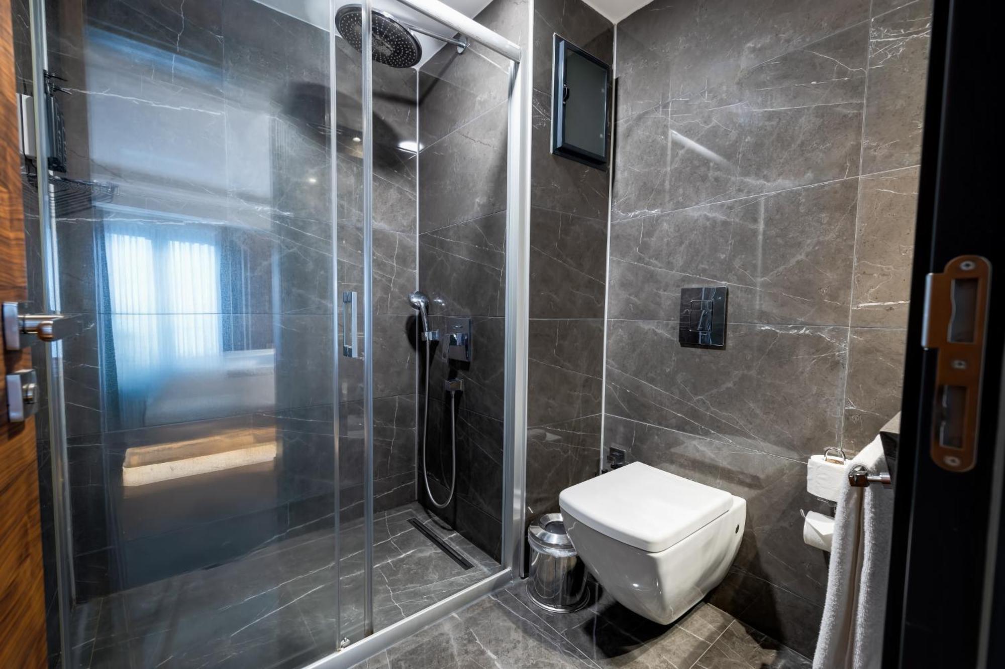 Hay Hotel Alsancak อิซมีร์ ภายนอก รูปภาพ