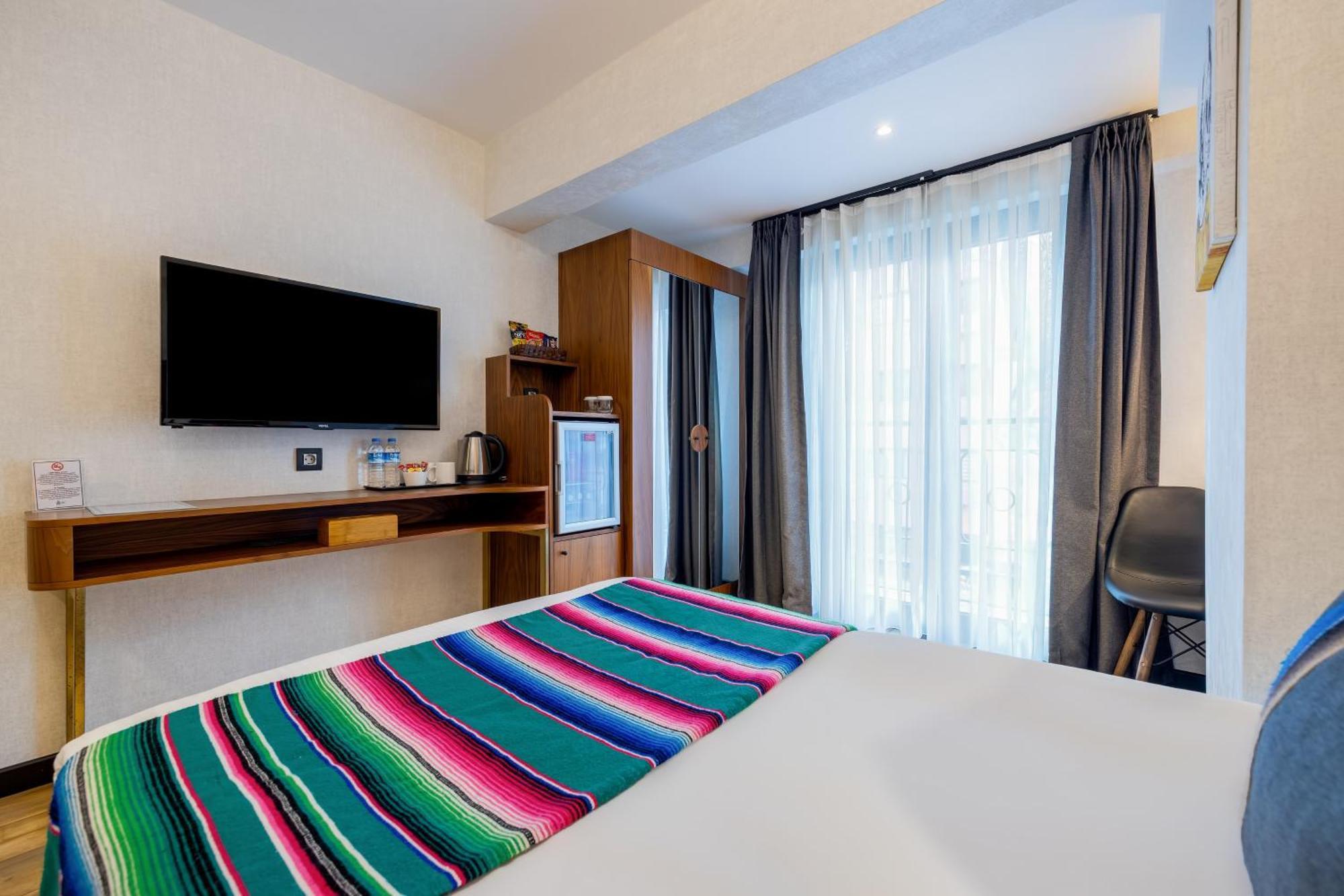 Hay Hotel Alsancak อิซมีร์ ภายนอก รูปภาพ