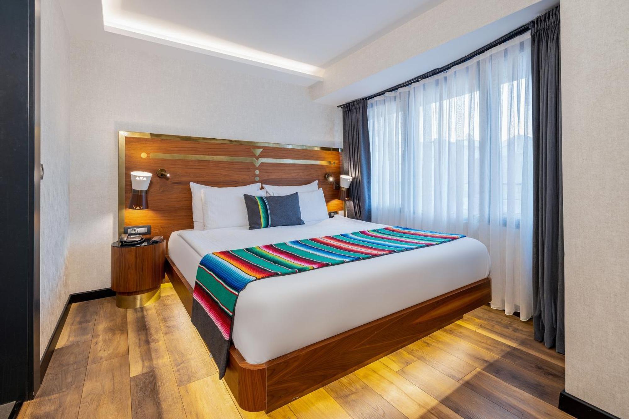 Hay Hotel Alsancak อิซมีร์ ภายนอก รูปภาพ