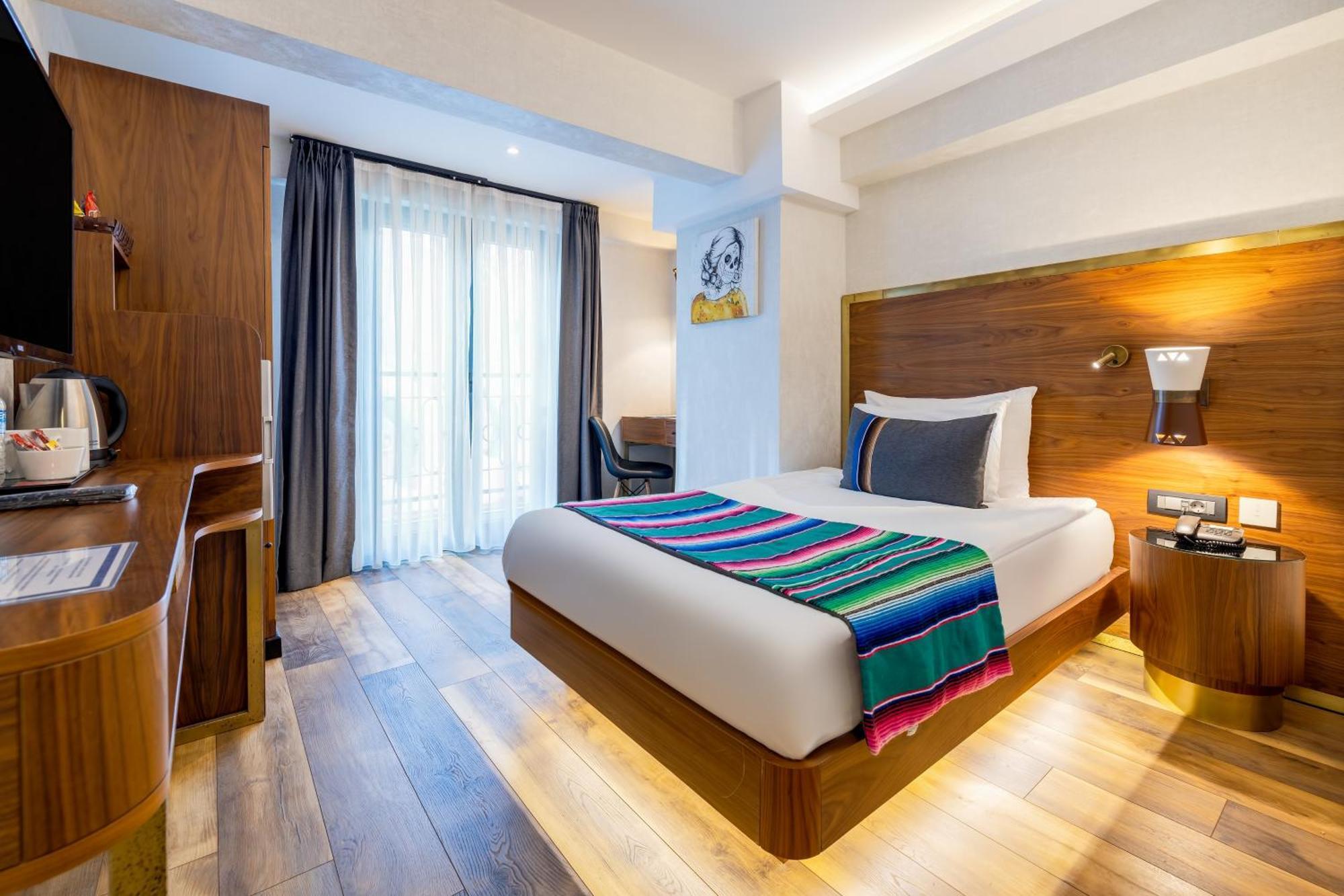 Hay Hotel Alsancak อิซมีร์ ภายนอก รูปภาพ